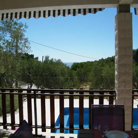 別荘 Holiday Home Vela Luka *