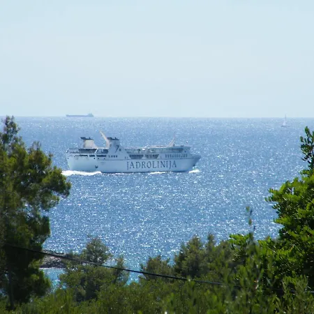 Holiday Home Vela Luka 別荘 ヴェラ・ルカ