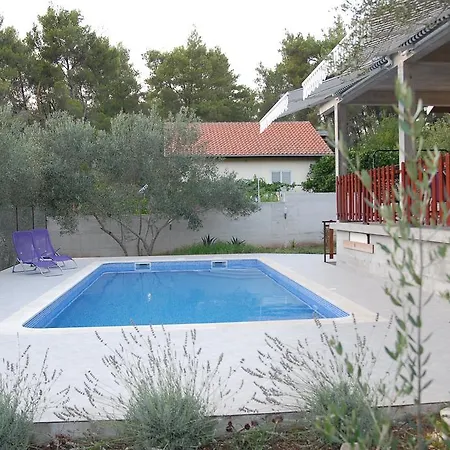 別荘 Holiday Home Vela Luka *