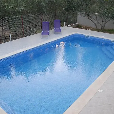 Holiday Home Vela Luka 別荘 *